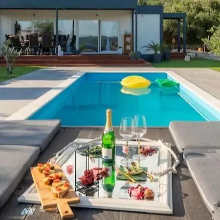 Village de vacances Private Lumianni- 2 *