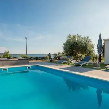 Private Lumianni- 2 *